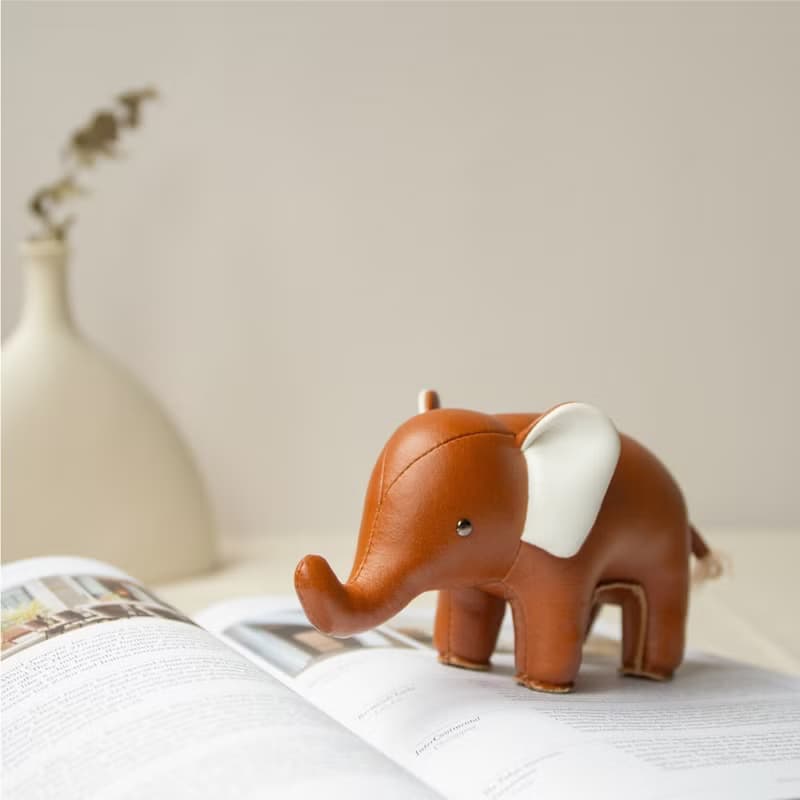 【紙鎮】大象 Elephant 皮革動物擺飾  | 入厝禮物