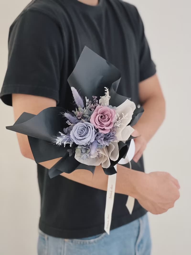 【永生玫瑰花花束】• 情人節/永生玫瑰花/永生玫瑰花花束/玫瑰花