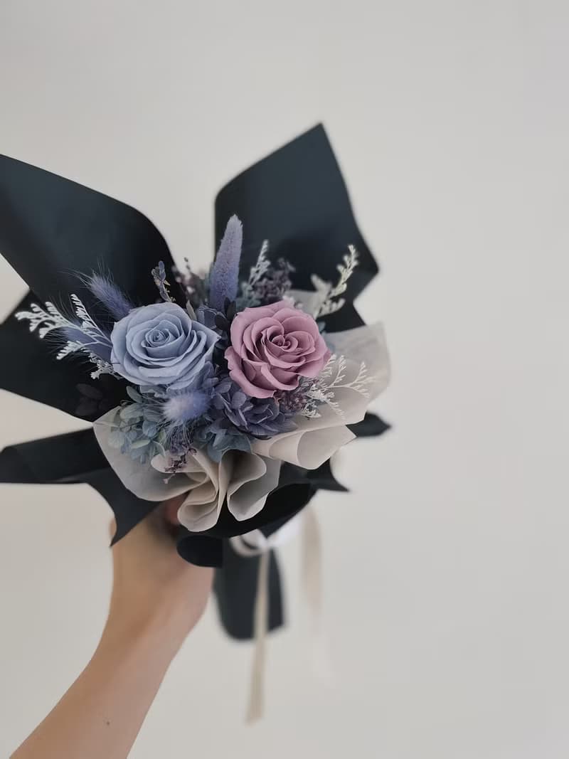 【永生玫瑰花花束】• 情人節/永生玫瑰花/永生玫瑰花花束/玫瑰花