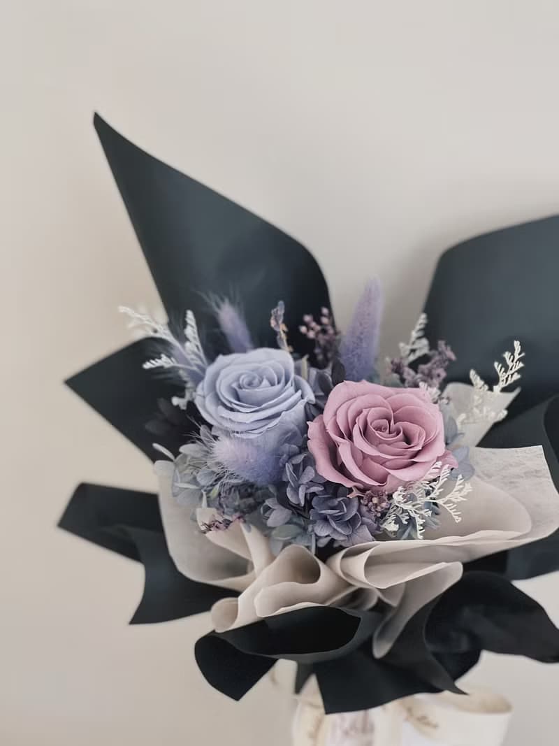 【永生玫瑰花花束】• 情人節/永生玫瑰花/永生玫瑰花花束/玫瑰花