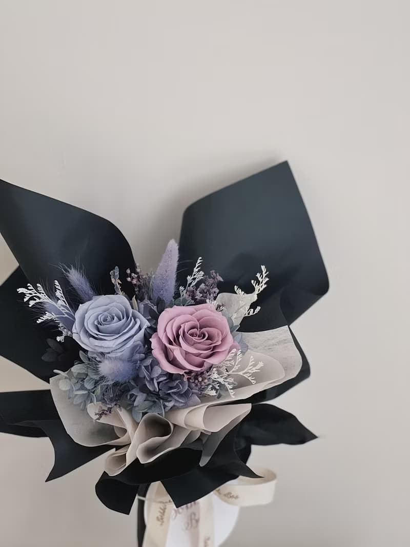 【永生玫瑰花花束】• 情人節/永生玫瑰花/永生玫瑰花花束/玫瑰花