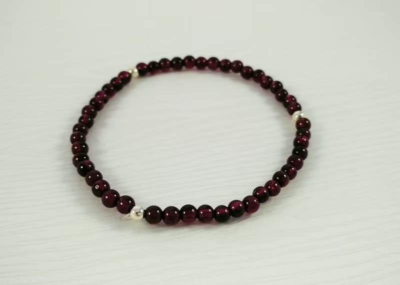 -天然半寶石-幸運石系列-紫牙烏(石榴石)手鍊