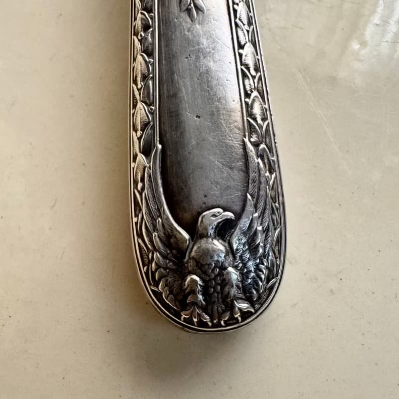 50639-典雅法國古董甜點鏟 純銀柄 銅鍍金鏤空花卉刀面