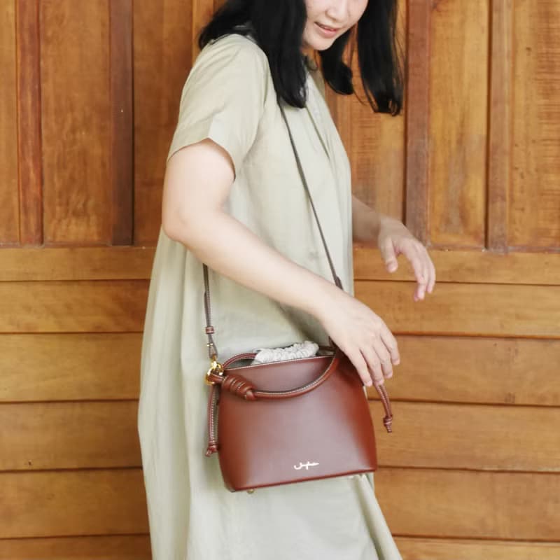 【泰國包包】Fuji Bucket Bag 水桶包 - Espresso Brown 牛皮革