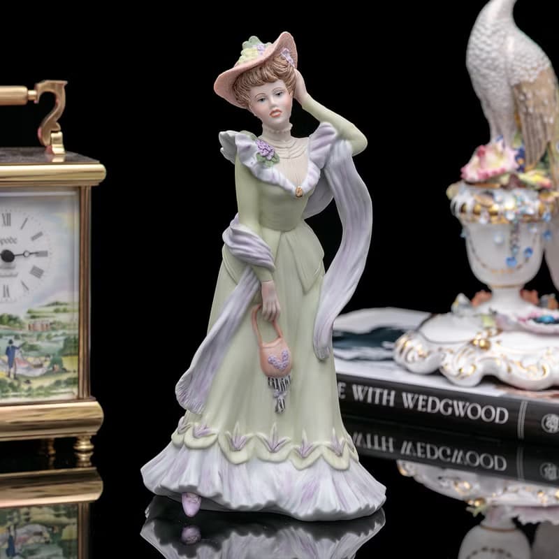 英國製Wedgwood婀娜多姿佳麗限量收藏陶瓷娃娃人偶藝術裝飾擺件
