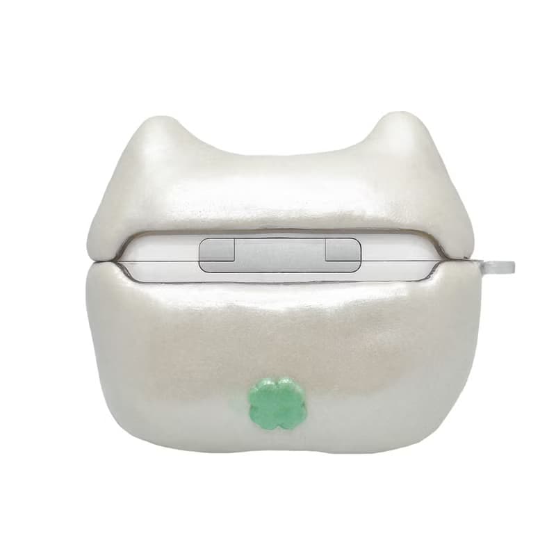 Clover cat air pod case