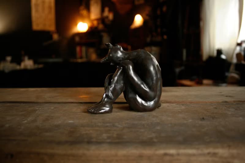 悲傷凝望的惡魔 (陶瓷 手工 雕塑 擺件)