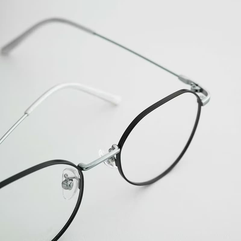 鈦質感波士頓框眼鏡 × FROMEYES 高折射率濾藍光