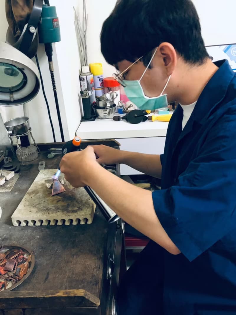 【體驗】金工手作│飛機鑰匙圈+染色可敲字│文化幣│台南旅遊