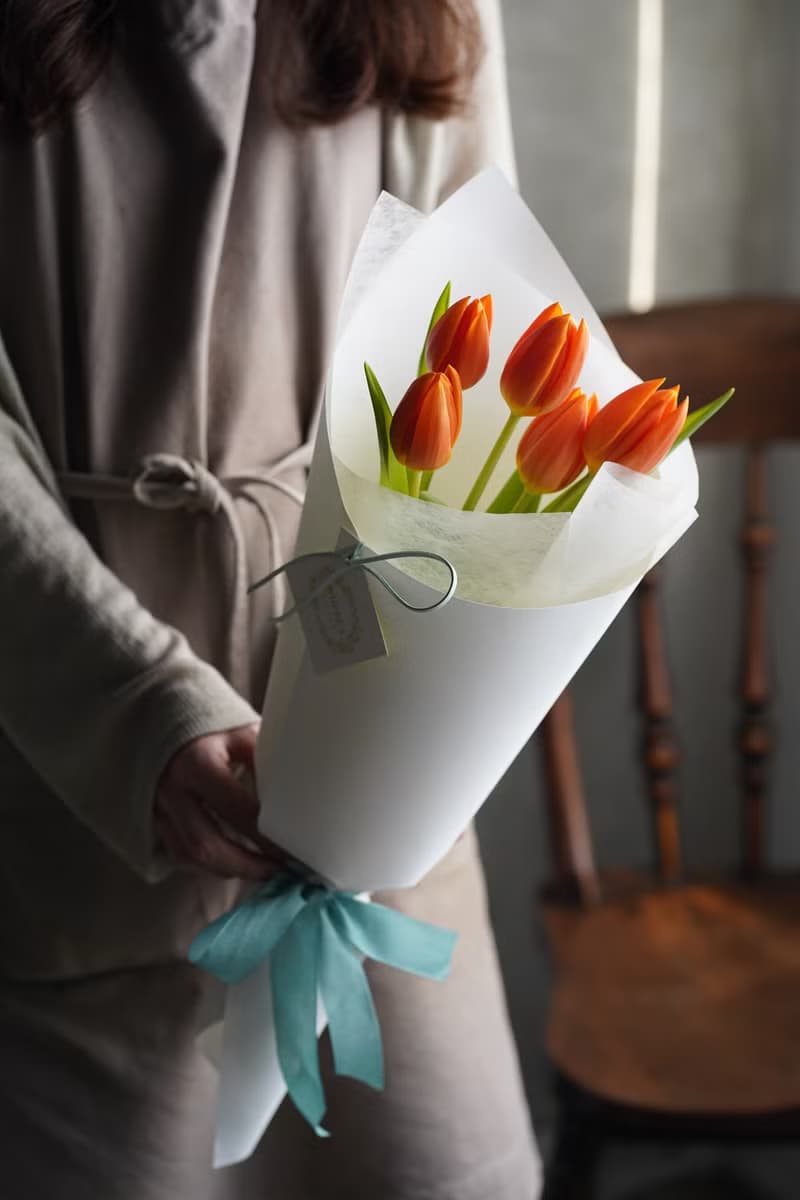 不挑色鬱金香花束_鮮花