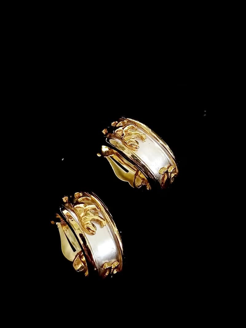 vintage jewelry  古典金色環形金錢豹夾式耳環