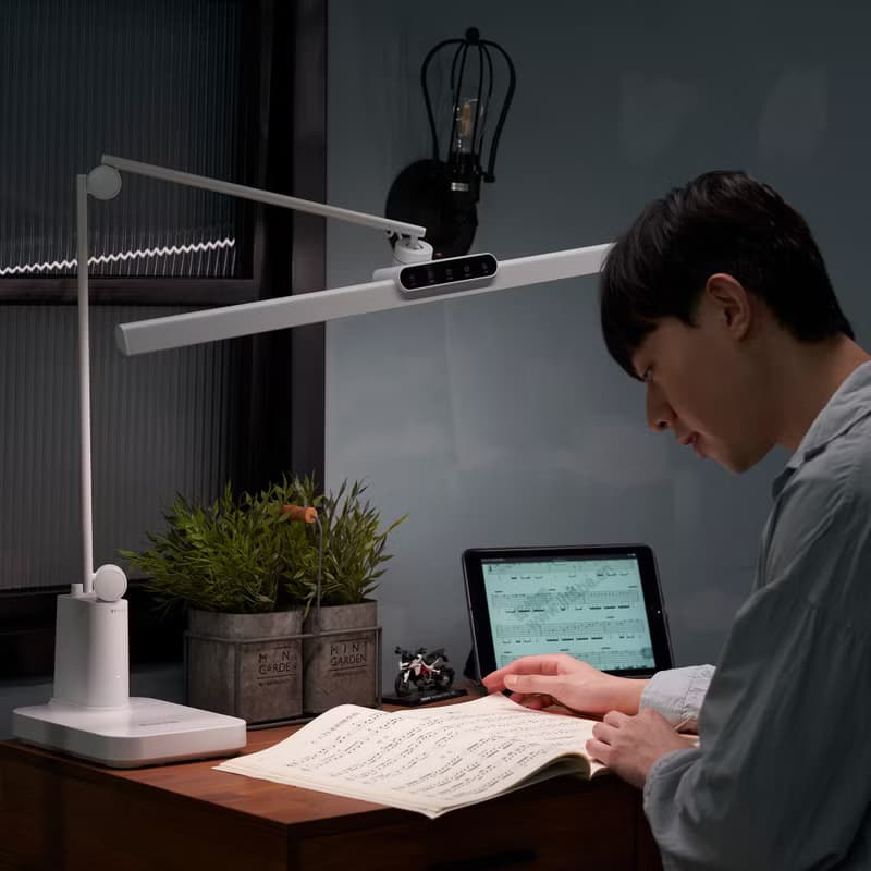 【書桌用品】80cm TIMAX PRO鈦星白 | LED護眼檯燈 | 喜光全光譜