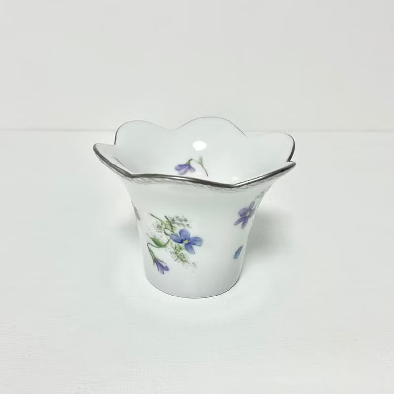 手描きのスミレの花型小鉢