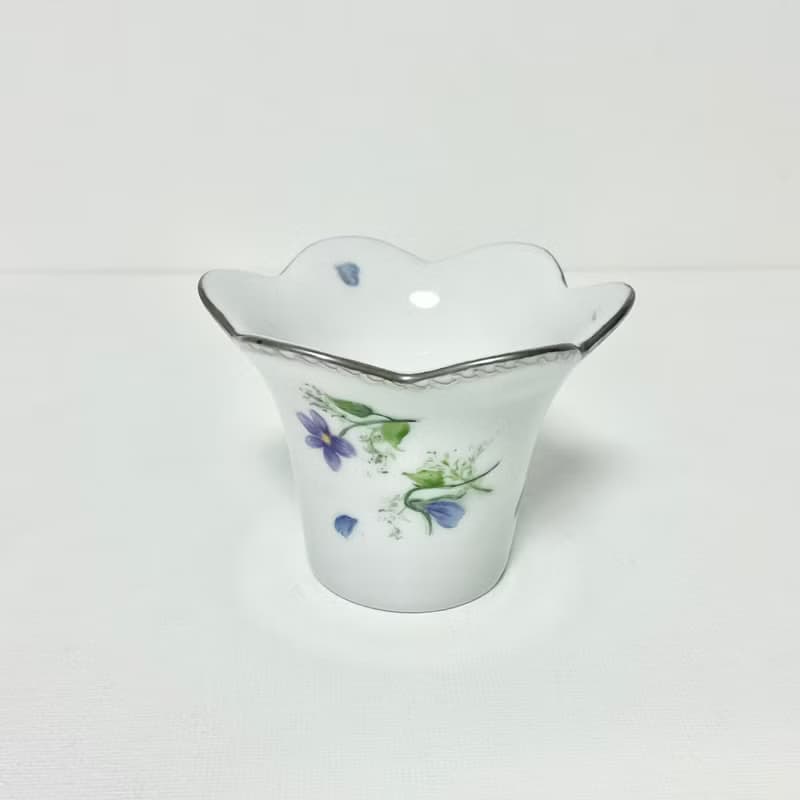 手描きのスミレの花型小鉢