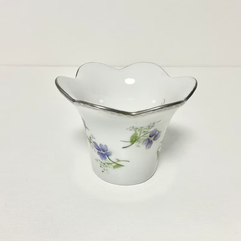 手描きのスミレの花型小鉢