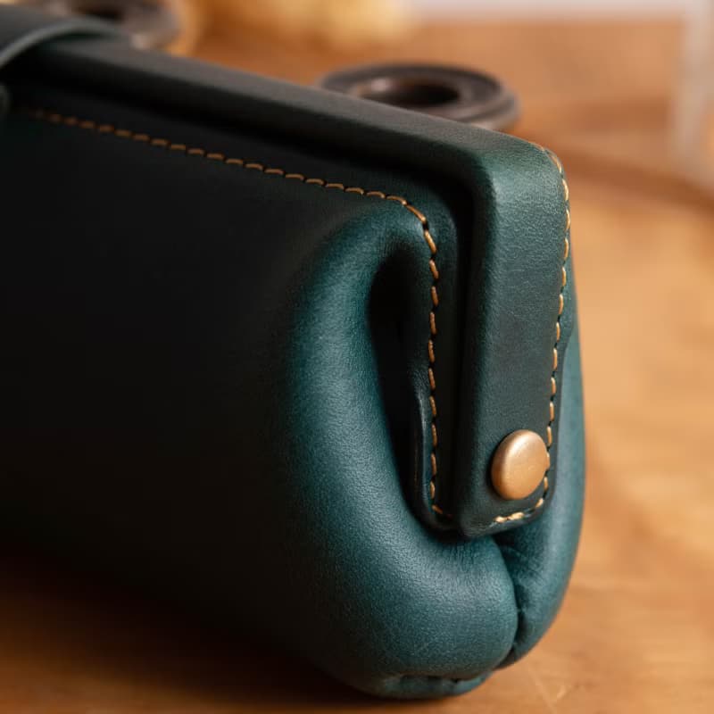 Paka-glass Slim #PeacockBlue イタリアンレザーの眼鏡ケース【入学祝】【就職祝】【カスタム可能なギフト】