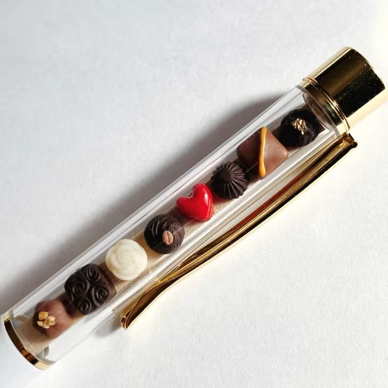 ミニチュアチョコレートのボールペン