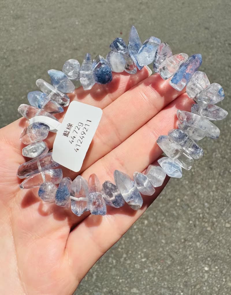 高透天然玻璃體透藍線石水晶隨行44.72g防甲狀腺亢進加強表達能力