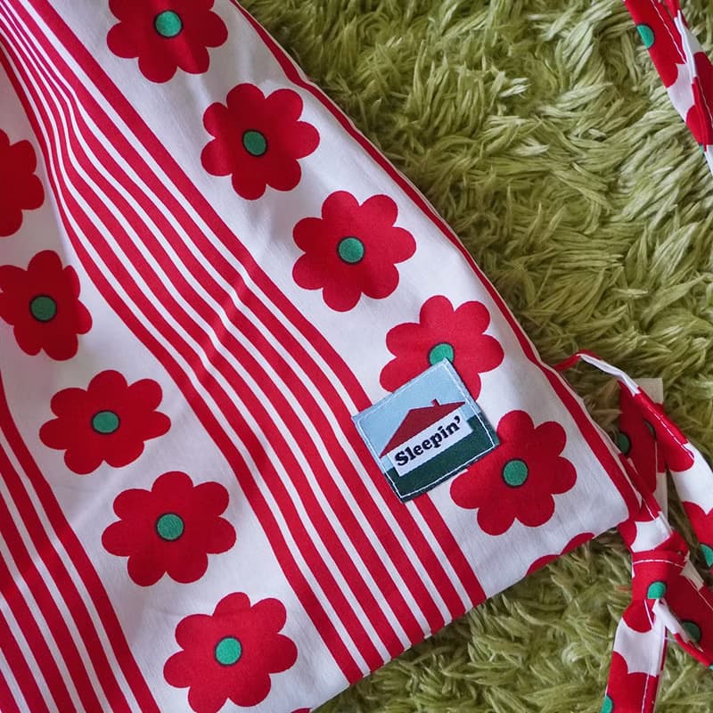 Daisy drawstring bag / backpack (red)