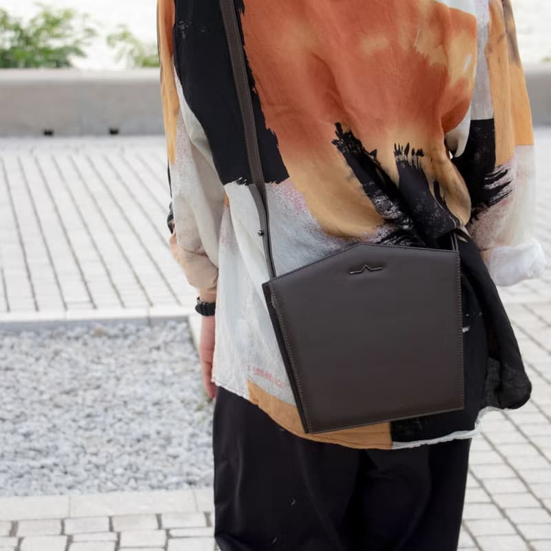 TAT・復古瀟灑罕有五角形簡約單肩斜揹包・可調節肩帶・朱古力