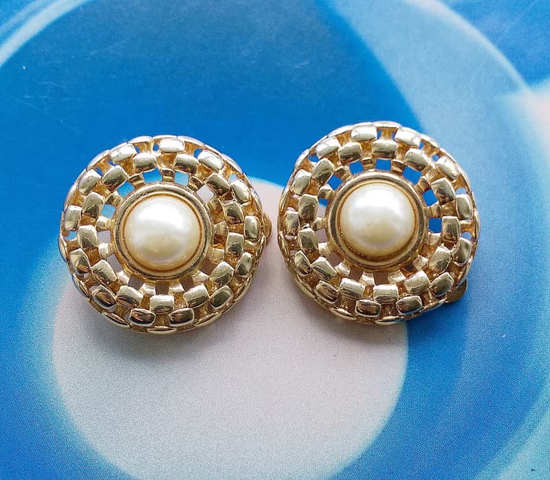 Vintage Jewelry 西洋古董飾品 大圓簍空 仿珠 夾式耳環