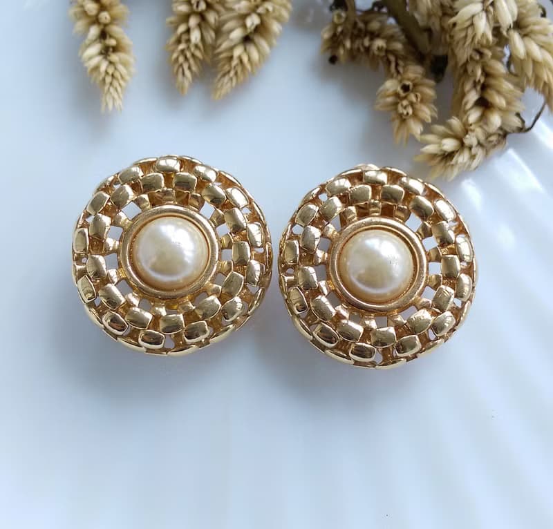 Vintage Jewelry 西洋古董飾品 大圓簍空 仿珠 夾式耳環