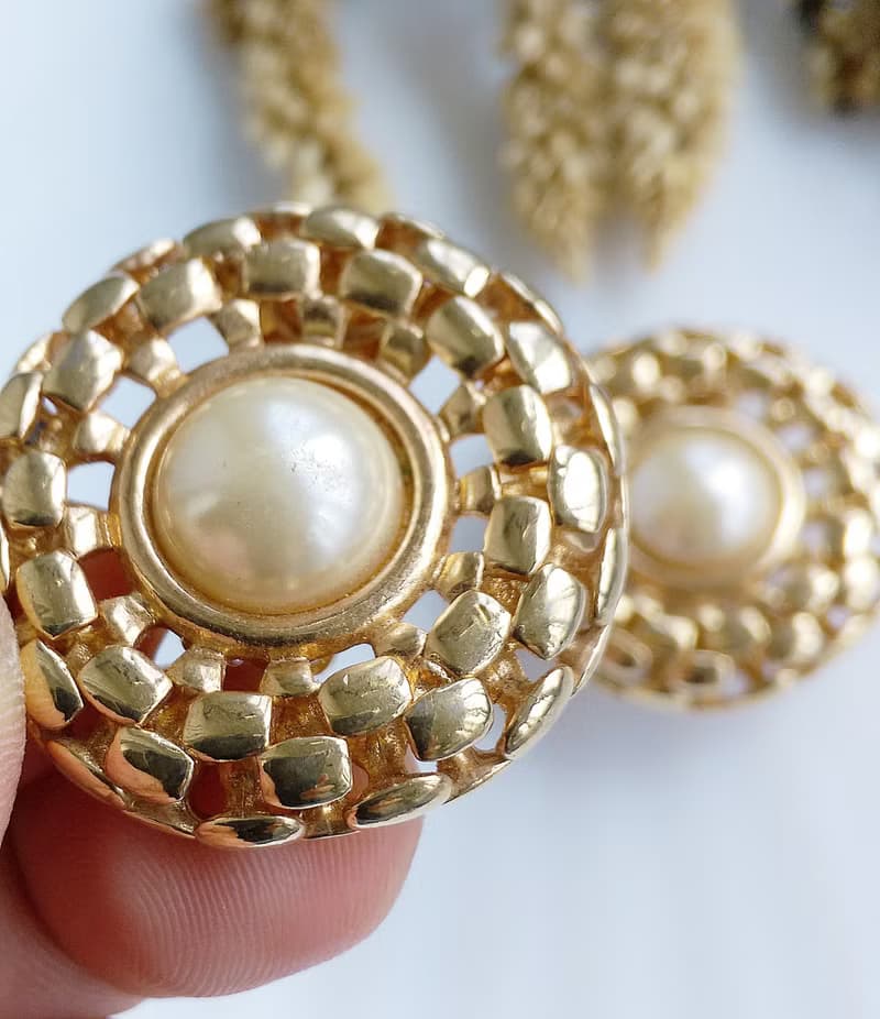 Vintage Jewelry 西洋古董飾品 大圓簍空 仿珠 夾式耳環