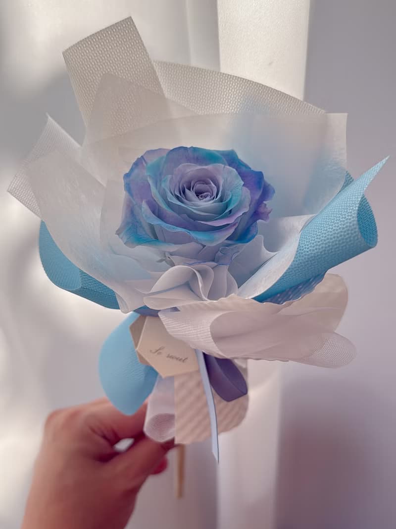 獨家人魚玫瑰單朵花束 附提袋