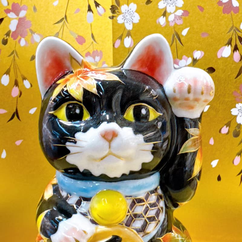 【楓影戀心】日本清水燒招財貓 |  黑地紅葉