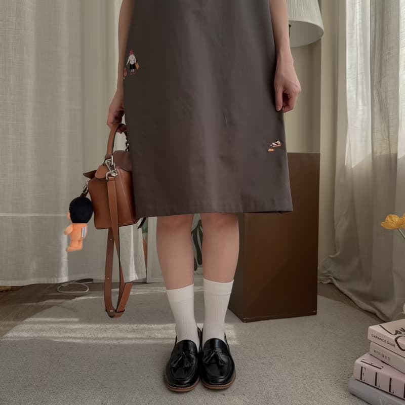 LuLu Dress 蓮花領連衣裙 Brown 棕色的