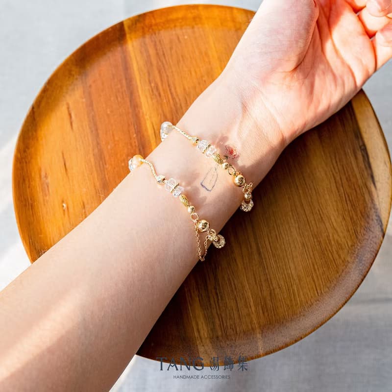 青蘊鎏光 磁吸手鍊。【鎏光款】阿魯沙 金太陽 白水晶。招貴人