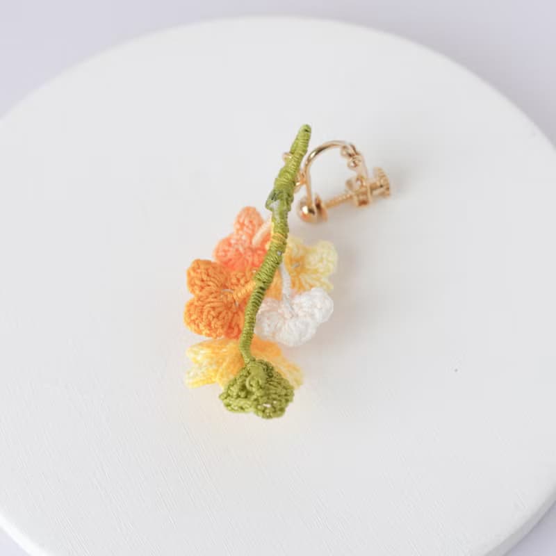 花束 イヤリング