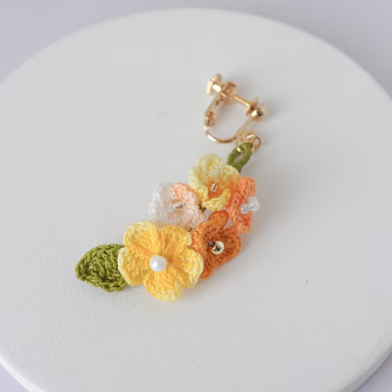 花束 イヤリング