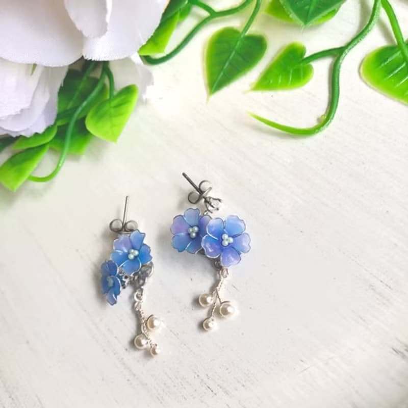 〜真夏の華〜 色が変わるシリーズ イヤリング ピアス