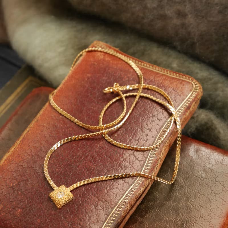 老又好古董珠寶Vintage金色菱形萊茵石項鍊 1987 Avon N817