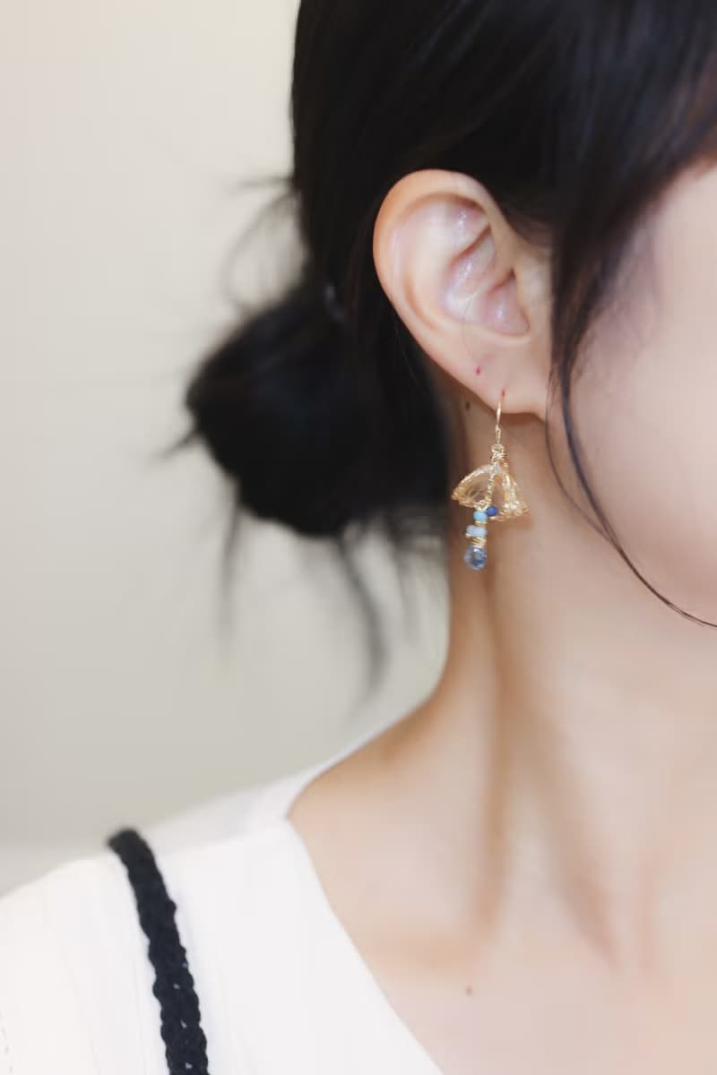 簡約小圓裙 托帕石水晶花樹脂花 耳環