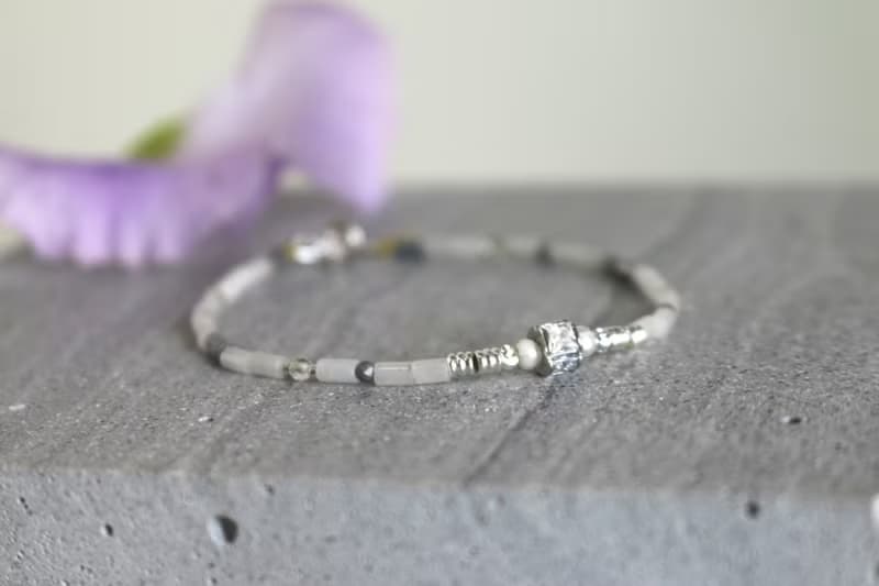 四月誕生石 手鍊 白水晶 鋯石 - 密技 -