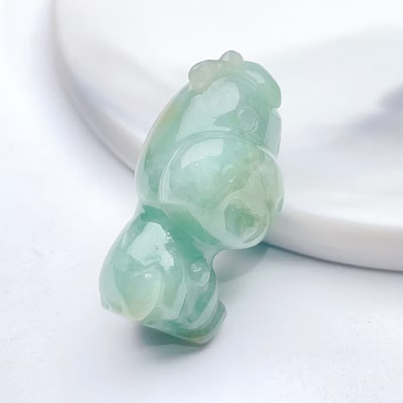 冰綠飄黃花翡翠乳牛吊飾 | 天然緬甸翡翠A貨 | 送禮