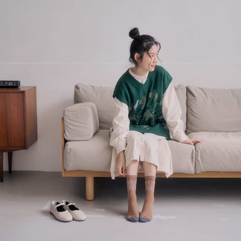 緹花中長襪/玻璃海棠/甜栗奶茶