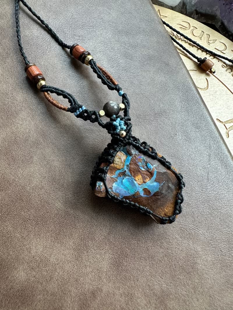 N773 民族風 鐵礦石澳寶 (boulder opal) 原礦 銅珠 頸鏈民族風