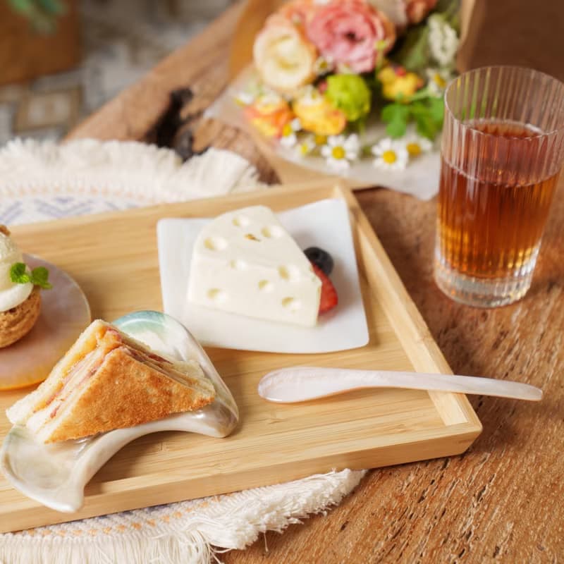 禮物 | 珍珠母貝 白色蛋糕湯匙 /來自澳洲的天然貝殼