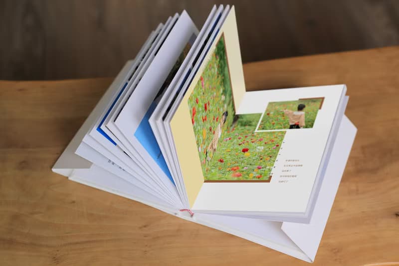 精裝照片書 / 聚會 朋友 親子 家庭 / 小開本跨頁 來圖設計印刷