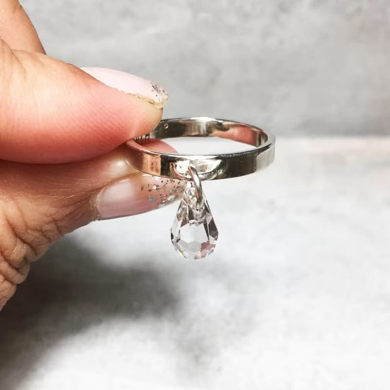MIH 金工首飾 | 天真 innocence 水晶水滴純銀戒指 crystal ring