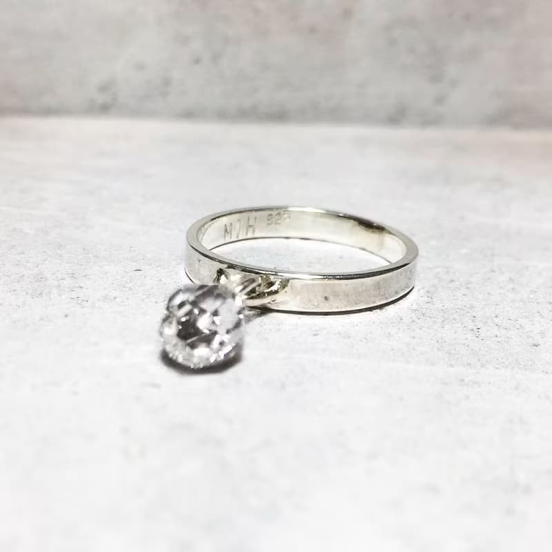 MIH 金工首飾 | 天真 innocence 水晶水滴純銀戒指 crystal ring