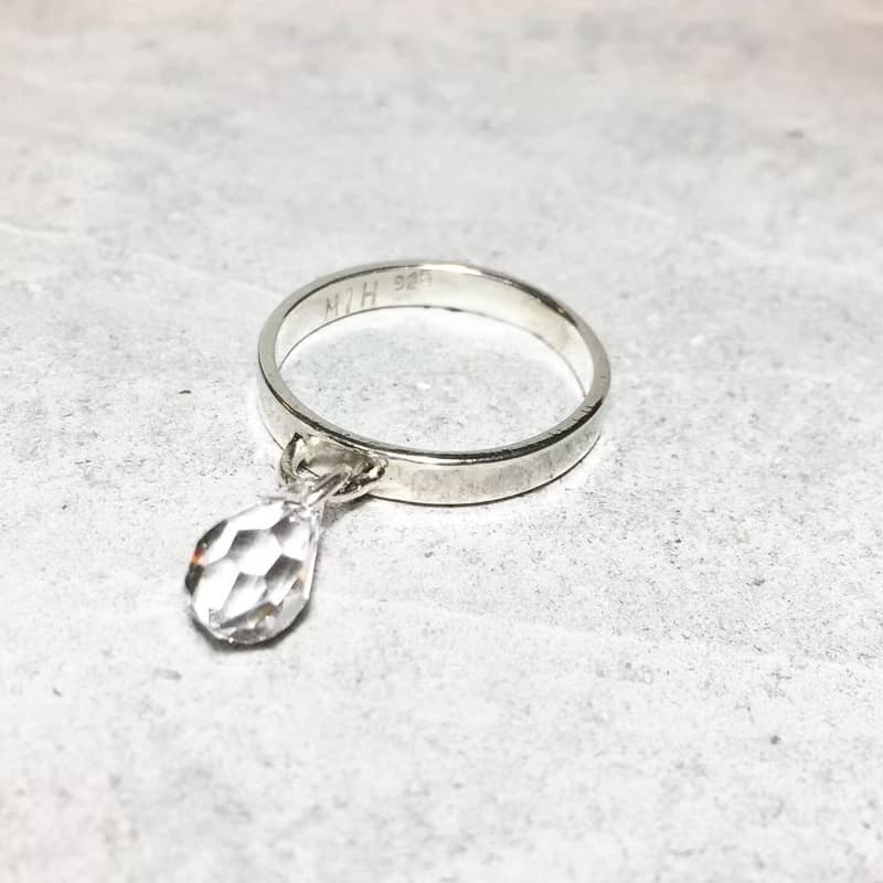 MIH 金工首飾 | 天真 innocence 水晶水滴純銀戒指 crystal ring