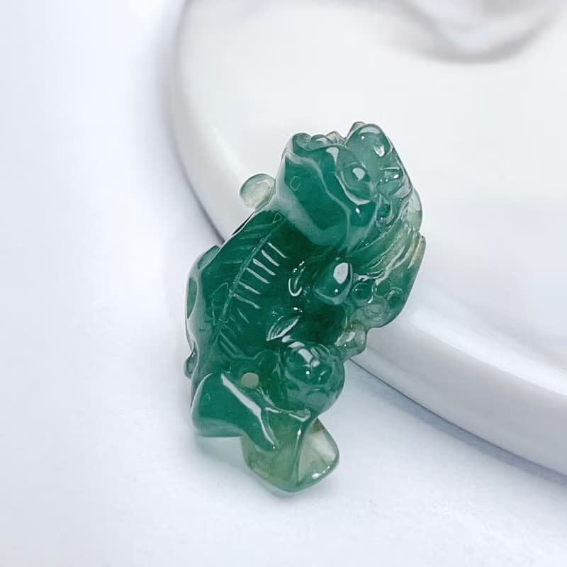 【招財神獸】冰綠種翡翠貔貅吊飾 | 天然緬甸玉翡翠A貨