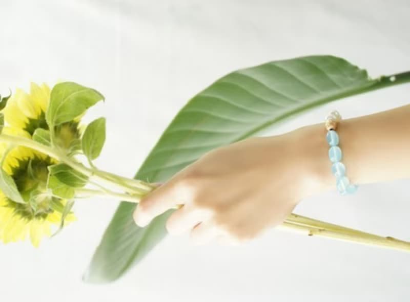 真珠とブルーカルセドニーのブレスレット　Johanna