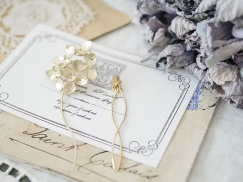 花束ピアス（片耳）