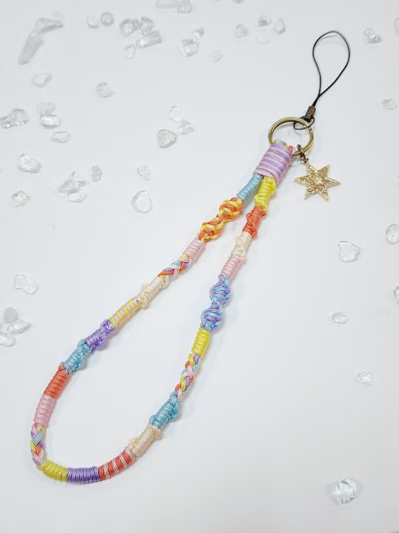 Paris*Le Bonheun。細繩的纏繞。編織手腕繩(夏日波希米亞)