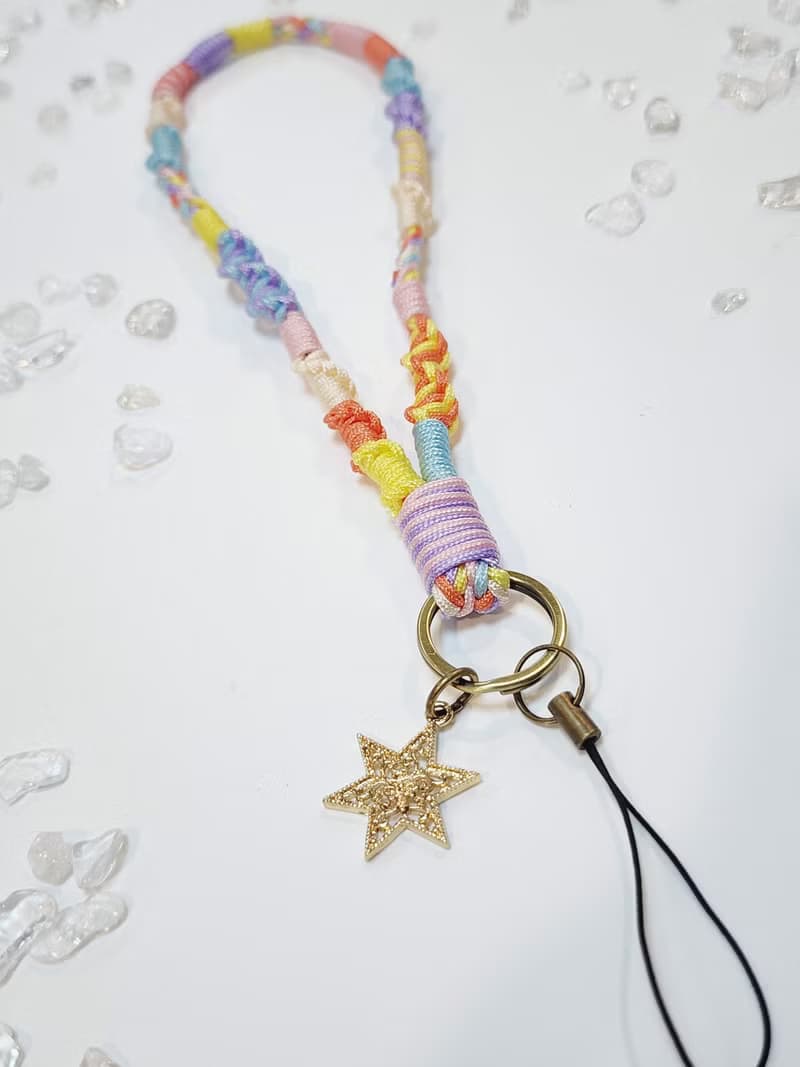 Paris*Le Bonheun。細繩的纏繞。編織手腕繩(夏日波希米亞)